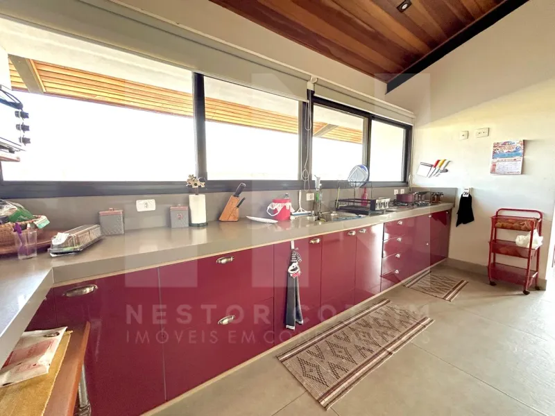 CASA CONTEMPORÂNEA NO CONDOMÍNIO CAMPOS DE SANTO ANTÔNIO 2, EM ITU SP