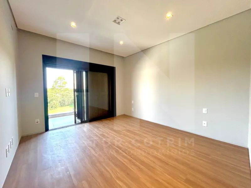 CASA IMPONENTE NO CONDOMÍNIO CAMPOS DE SANTO ANTÔNIO 2, EM ITU SP