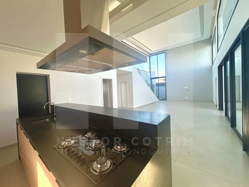 LINDA CASA COM 4 SUÍTES NO CONDOMÍNIO CAMPOS DE SANTO ANTÔNIO 2, EM ITU